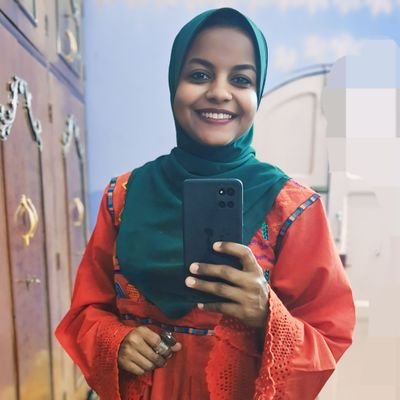 ZeinabO20679703's profile picture. في حياتي دعوة زي الاكسجين بقولها واتنفسها عشق وبسرعه اقوم قايلة امين 🌻💗 
nubian girl 🙈
physiotherapest 👩‍⚕️
لبيك ان العيش عيش الاخرة ..  🤍