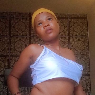 akolo_bles8260's profile picture. A model an actress and also a full time business lady