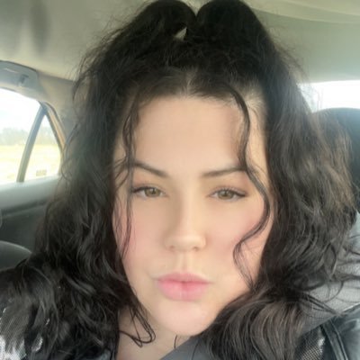 alliedannn's profile picture. 🦋