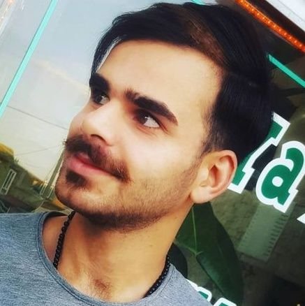 30naj's profile picture. همه چیو هیچی...