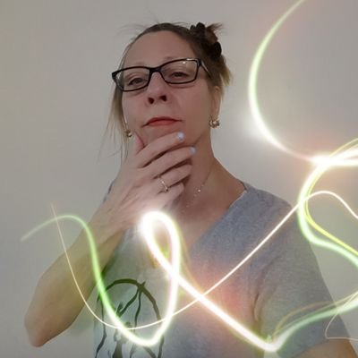 AliceLooknGlass Profile Picture