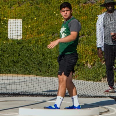 Coronado High School Class of 2026 | 3.75 gpa | 5’11 215 lbs | Football 🏈 OL | Shot-Put & Discus 🥏🌑| e: eddiegr338@gmail.com