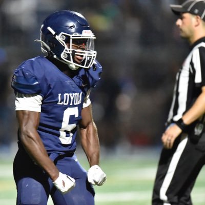 Loyola Los Angeles High School 2026 5’10 190 RB/SS ALL State  email: morrisiisean@gmail.com IG=springplayer