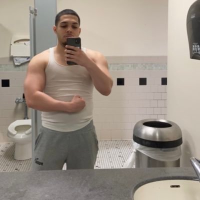 Painfully loyal Knicks, Mets, & Raiders fan #PhantomTroupe I love wrestling too 🤞🏽 Go follow ClutchMediaTv on IG, Tiktok, and YouTube