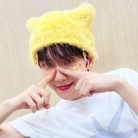 ari. (@byunchwe_) 's Twitter Profile
