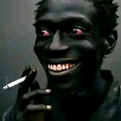 Delpi_Minou's profile picture. Je n'essaie pas d'être bon, j'essaie juste d'être heureux