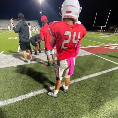 Del Valle Hs ‘27  | Lb/TE |  5’10 165Lbs |4.0 GPA | Head Coach-@CoachPatmon