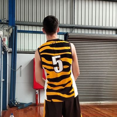 Praise the Lord ✝️
On Basketball High School Scholarship 🏀 
🇦🇺x🇮🇹
17 yrs old
6ft 1