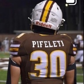 Solomone Pifeleti
C/o '25
Saint Francis HS
Football/Rugby
6'1/2 ft.
235 lbs.
Football-Defensive End/Fullback
Rugby-Eight man/Flanker
3.2 GPA