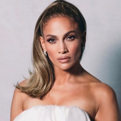 Brazilian Fan Page | Supporting The Singer And Actress Jennifer Lopez ✨