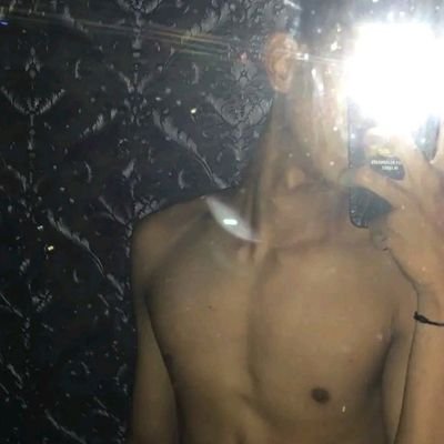 joven Dot 🍆

22 años🥵

venta de contenido 🤑🔥

full morboso😈😈🔥