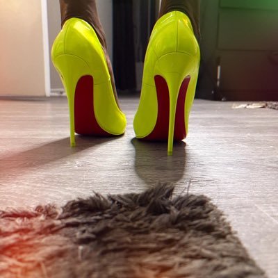 Louboutinbarbi Profile Picture