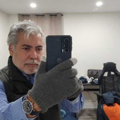 LaraTurrent's profile picture. 