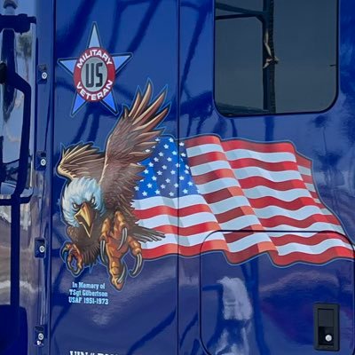 USAF vet🇺🇸🇺🇸🇺🇸🇺🇸🇺🇸 💯MAGA. Trucking with my pal Casper