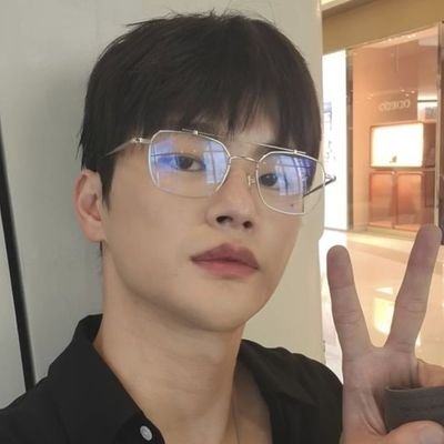 dymtears's profile picture. 