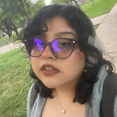 21 | published poet | hispanic | queer | she/her