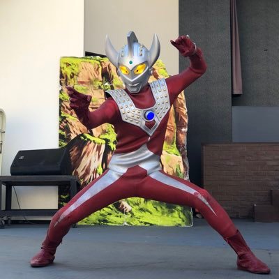 ウルトラマン/怪獣/円谷ヒーロー/レトロ風ソフビ集めてます/超素人ですがULTRAMAN SUITのプラモ素組みしてます/イベントの写真ちょくちょく載せます