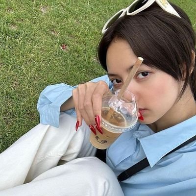 liniandme's profile picture. blackpink • bini