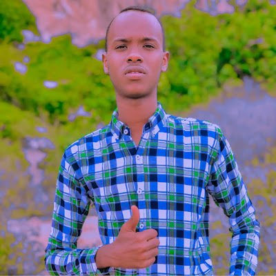 maxamedxsn19328's profile picture. 