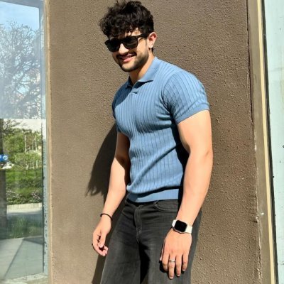 Roshan78692's profile picture. 