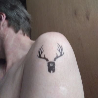 lockedupcuck69's profile picture. 