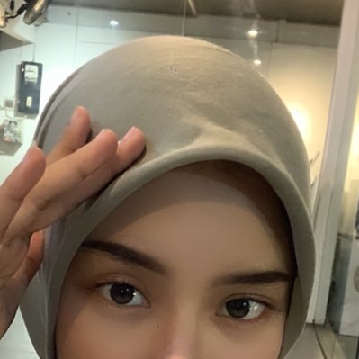 itsmesesee's profile picture. mon maap kadang kasar.