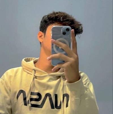 Motu_Sharma55's profile picture. Writing my own story of success.