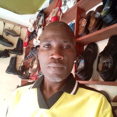 I sell second hand shoes n repair