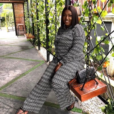 •Nyerovwo Esq. •Thicc Dark skinned Queen👸🏾• Barrister & Solicitor