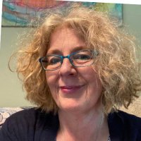 claire burgess (@peanutchops) 's Twitter Profile