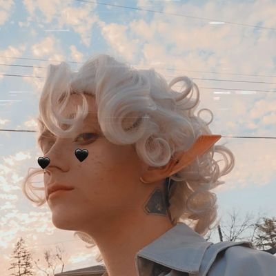 ¯\_(ツ)_/¯
🌻She/Her/They 🏵️Age 23
Just a lover of Kingdom Hearts trying to survive college, attempt art, and share dank memes