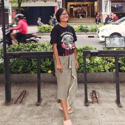 widyapahing's profile picture. thilio🇮🇩•blackcoffee•happy-go-lucky
libra•librocubicularist•Jakarta Klaten