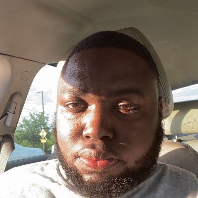 Private security 🛡️
🌇 to 🌃
Former wrestler 🤼
Certified
