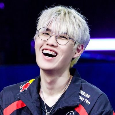🇵🇭

fan accnt/kpop
esports: LoL / WildRift-stuck 
#T1WIN
twts a lot -- 
for T1 and only