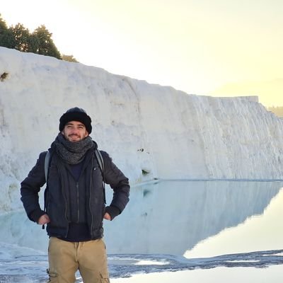 Economista de @economiaopen. Pueden llevarme la contra en silencio hasta organizarse.
