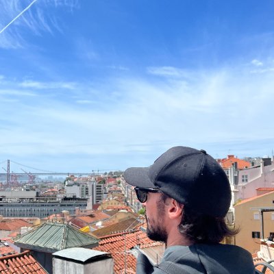 🇿🇦 living in 🇵🇹
For my love of creating Stories with some AI help.
https://t.co/7i3MR7wBAw