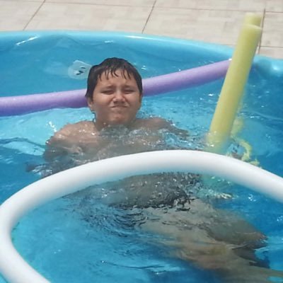 Primo primeiro de um cachorro
O Fluminense me domina.
Trabalhadores, uni-vos!