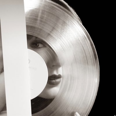 lavanderhazy's profile picture. 🇮🇹she/her, sag🏹𝒇𝒐𝒍𝒌𝒍𝒐𝒓𝒆⸆⸉ ོ still a believer, but i don’t know why‧₊˚✧🪩✧˚₊‧ ┊┊┊✧ ⁺ ⁺ ° saw tay in milan 7/13-14 ┊┊┊✧ ⁺𝒮𝒽𝑜𝓇𝓉 𝓃' 𝒮𝓌𝑒𝑒𝓉 💋