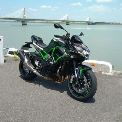 AkikoMihar45274's profile picture. 料理、読書、旅行が大好きな女性‍♀️
夢を追って🌟 | 冒険を生きる ♍
感動させるためではなく、表現するために生まれてきた 💥 |
無言フォローします