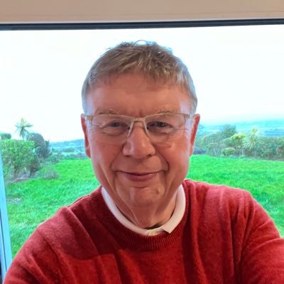 Husband #Cyclist #Walker #dogperson #BusinessAnalyst 240lbs Lost #lowcarb From #Essex Living in #Killorglin #Kerry #jazz #funk @londonirishARFC @titans @qpr