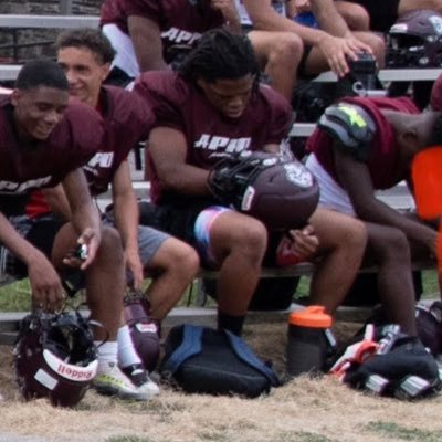 JonesMicah60's profile picture. |Class of 2025|| ATH/DE/OLB @appofootball |3.3 gpa| All conference |210lbs/ 6'2| NCAA ID : 2411467114 Email:Micahjones71107@gmail.com