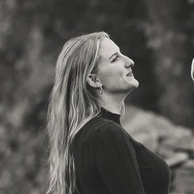 arosey15's profile picture. 