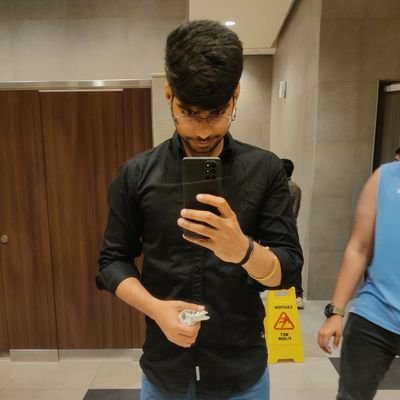 DarKnight7112's profile picture. 😘