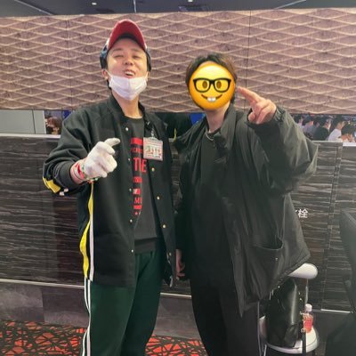 最高の演者になることを夢見て活動していくことを決めた、三重のハナ打ち代表を自称するただの社畜です!とにかく売れたい!とにかくみんなと最高の時間を過ごしたい、それを提供できる人間になりたい!三重県伊勢市のスロカス21歳🌺ハナハナは至高🌺 華演者さん大好き( ー̀֊ー́ )