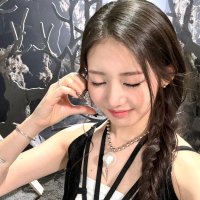Rora (@baemonrorah) 's Twitter Profile