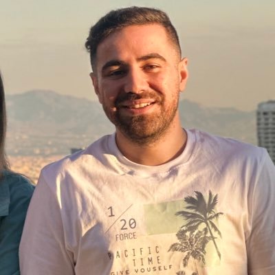 reza_gholiiii's profile picture. #tennis, #frontend_developer🧑🏻‍💻snappfood