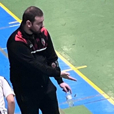 Software Engineer 👨🏼‍💻 Futsal Coach ⚽️