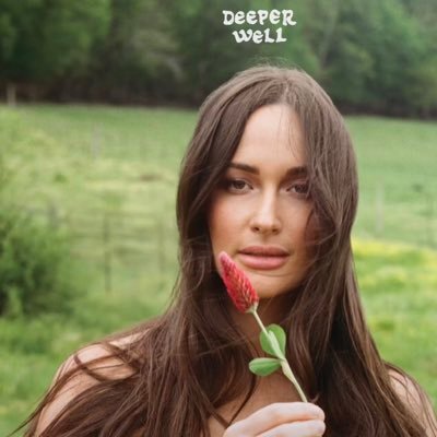 I’m Kacey Lee Musgraves American country singer. I began my music career in the early 2000s, i released three solo albums and the duo Texas Two Bits.