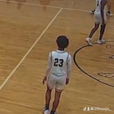 2026 Varsity Point Gaurd Western Hills High school 15 y/o 🏀  5’9