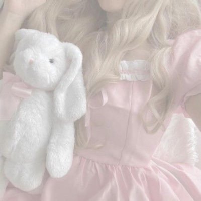 Talia~ she/her | age regression | drugtwt | edtwt | shtwt | 16 ~~ | ddlg | (nie jestem nowa, założyłam nowe konto bo mnie znaleźli) not taken